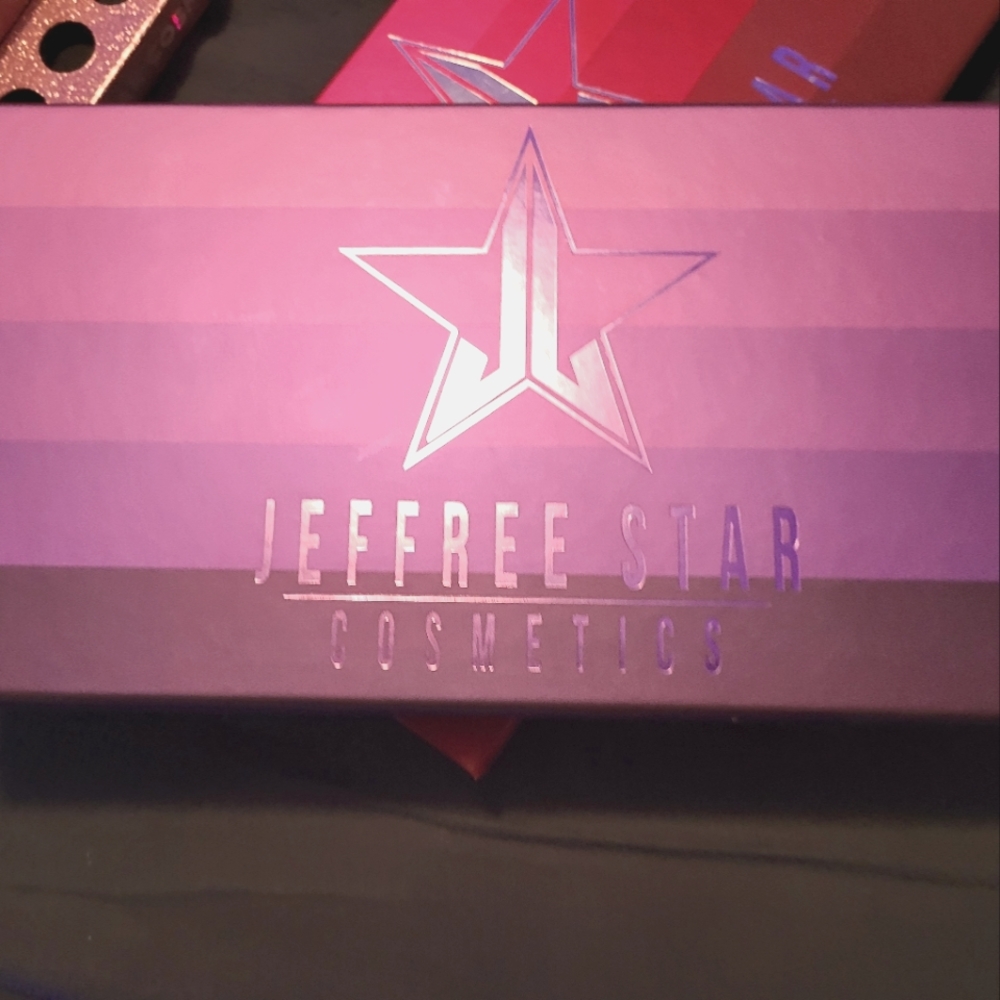 Jeffree star queen B lip bundle